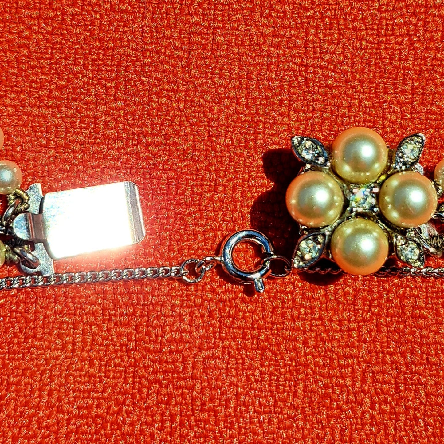 Collier de Perles à Trois Rangs