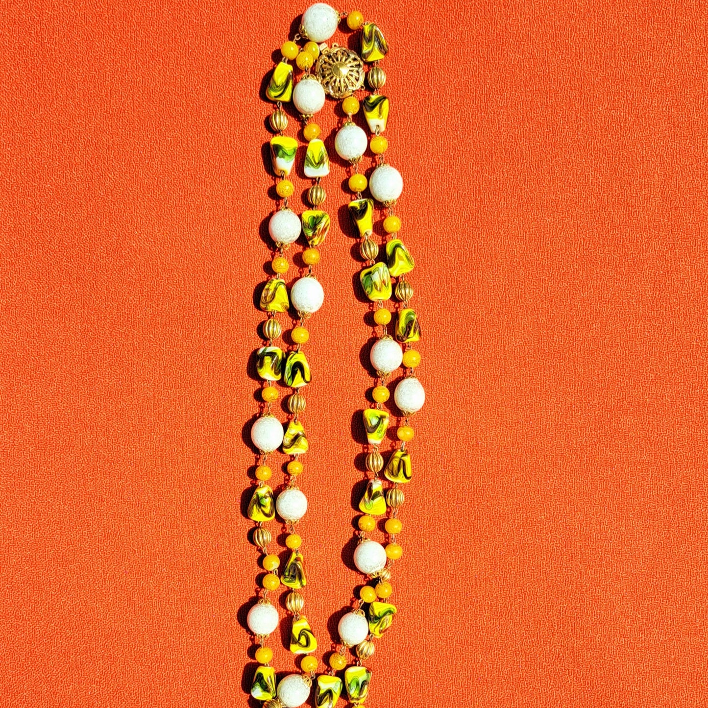 Sautoir de Perles aux Couleurs Eclatantes