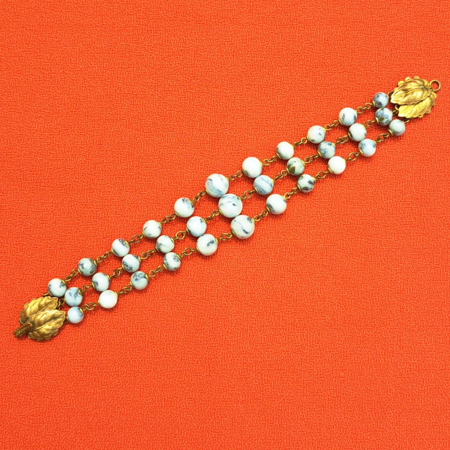 Bracelet Trois Rangs de Perles en Pierres Naturelles Marbrées