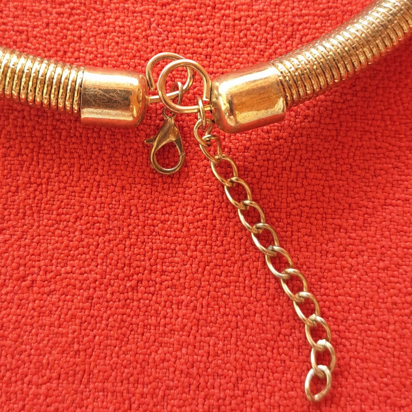 Ras-de-Cou Vintage Doré à Maille Serpent / Spirale