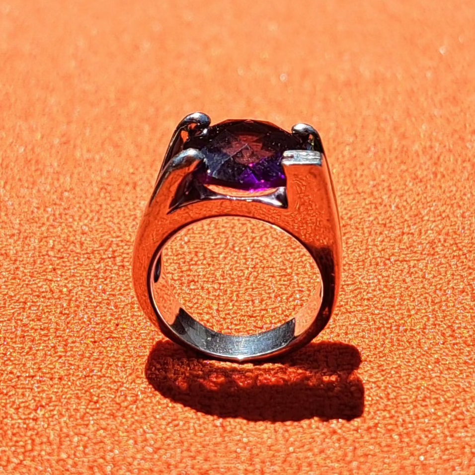 Bague de Créateur Argent 935 Ornée d'une Améthyste Ovale