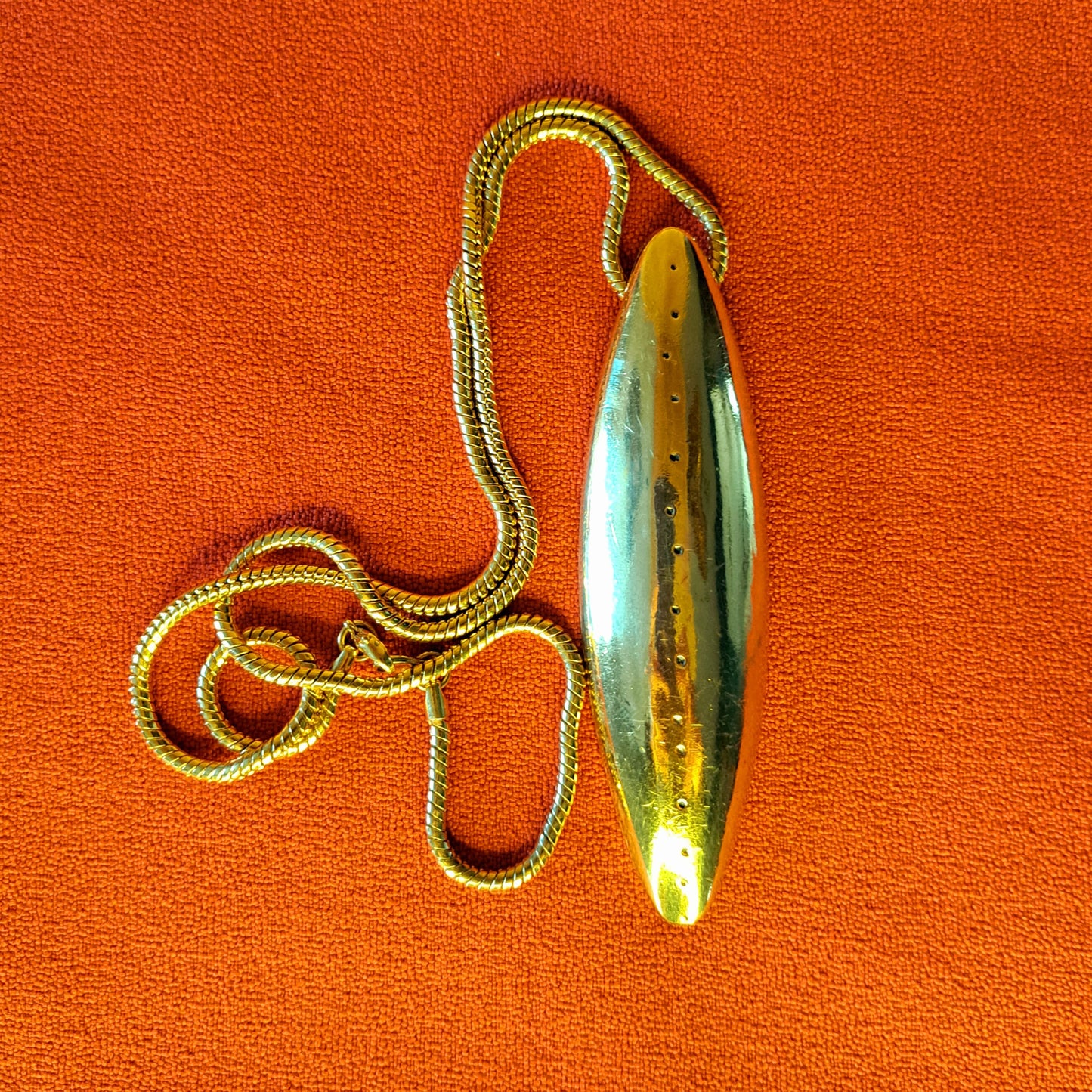 Sautoir avec pendentif ovale Gil d'Agena