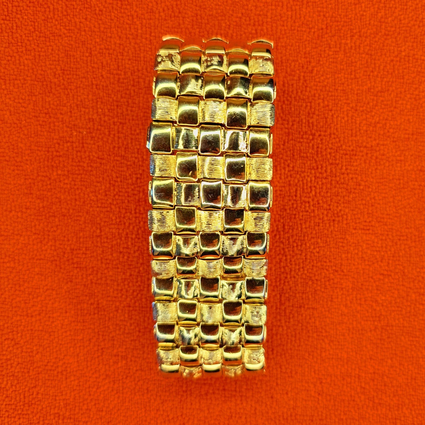 Manchette à Mailles Tissées en Plaqué Or