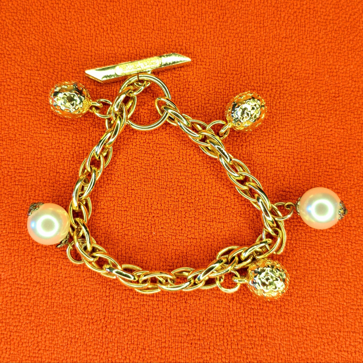 Bracelet Cacharel Ligne Lingerie des Années 1980