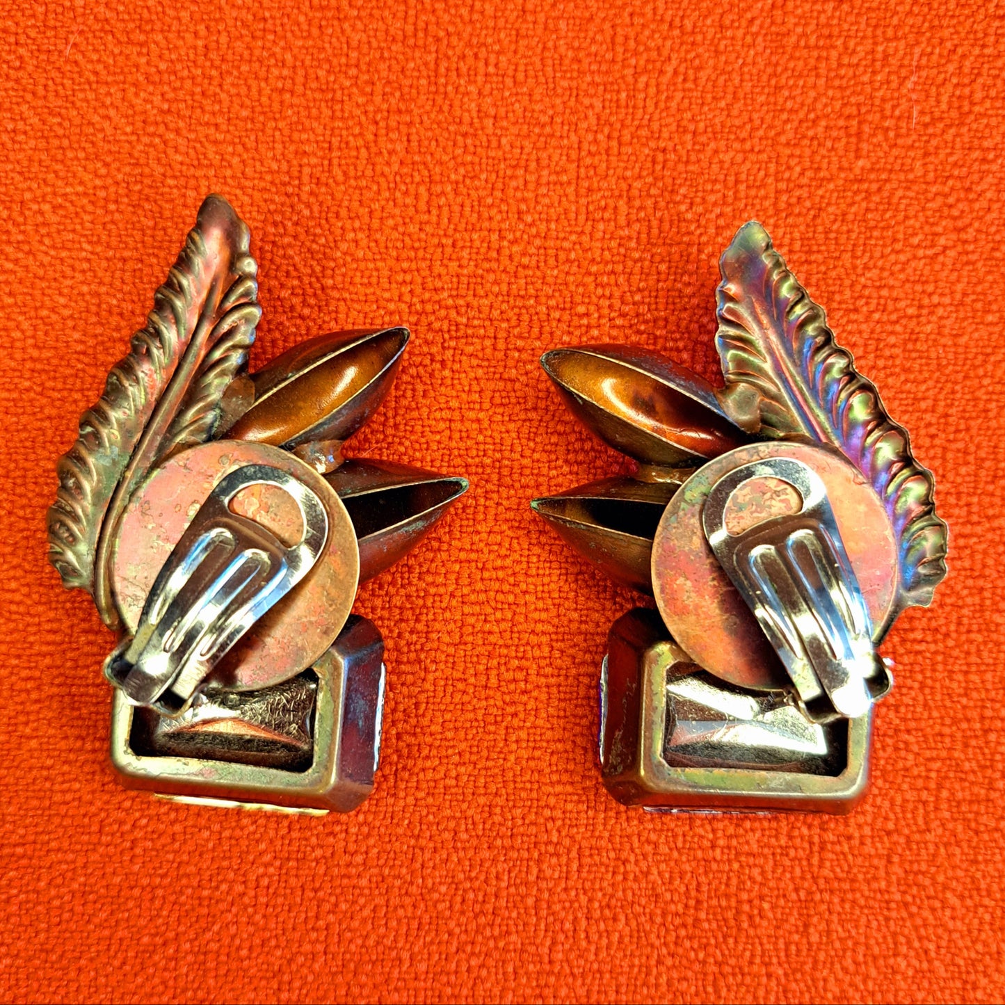 Clips d'Oreilles Sculpturaux Bleu Saphir & Bronze