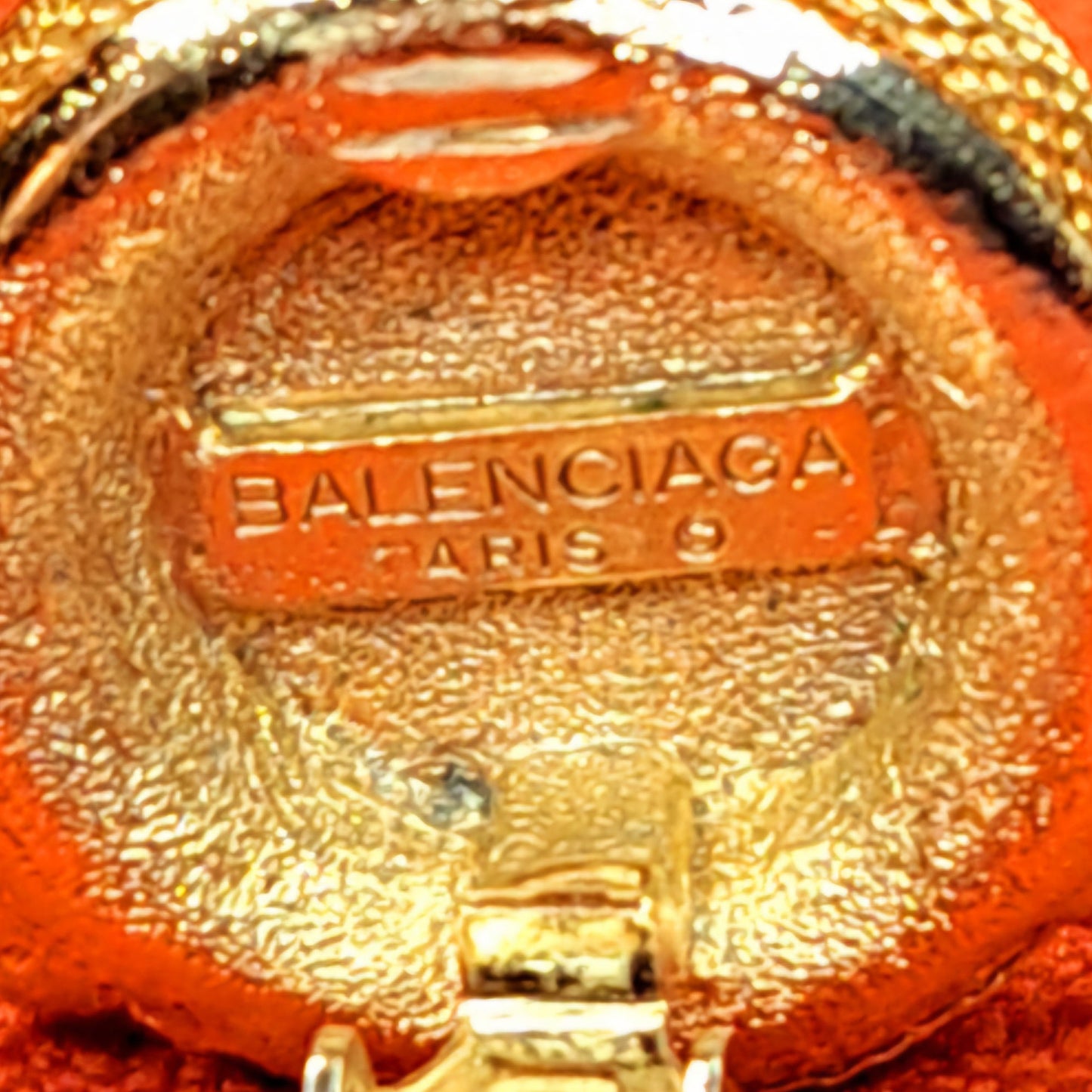 Clips d'Oreilles BALENCIAGA Perle & Maille Dorée