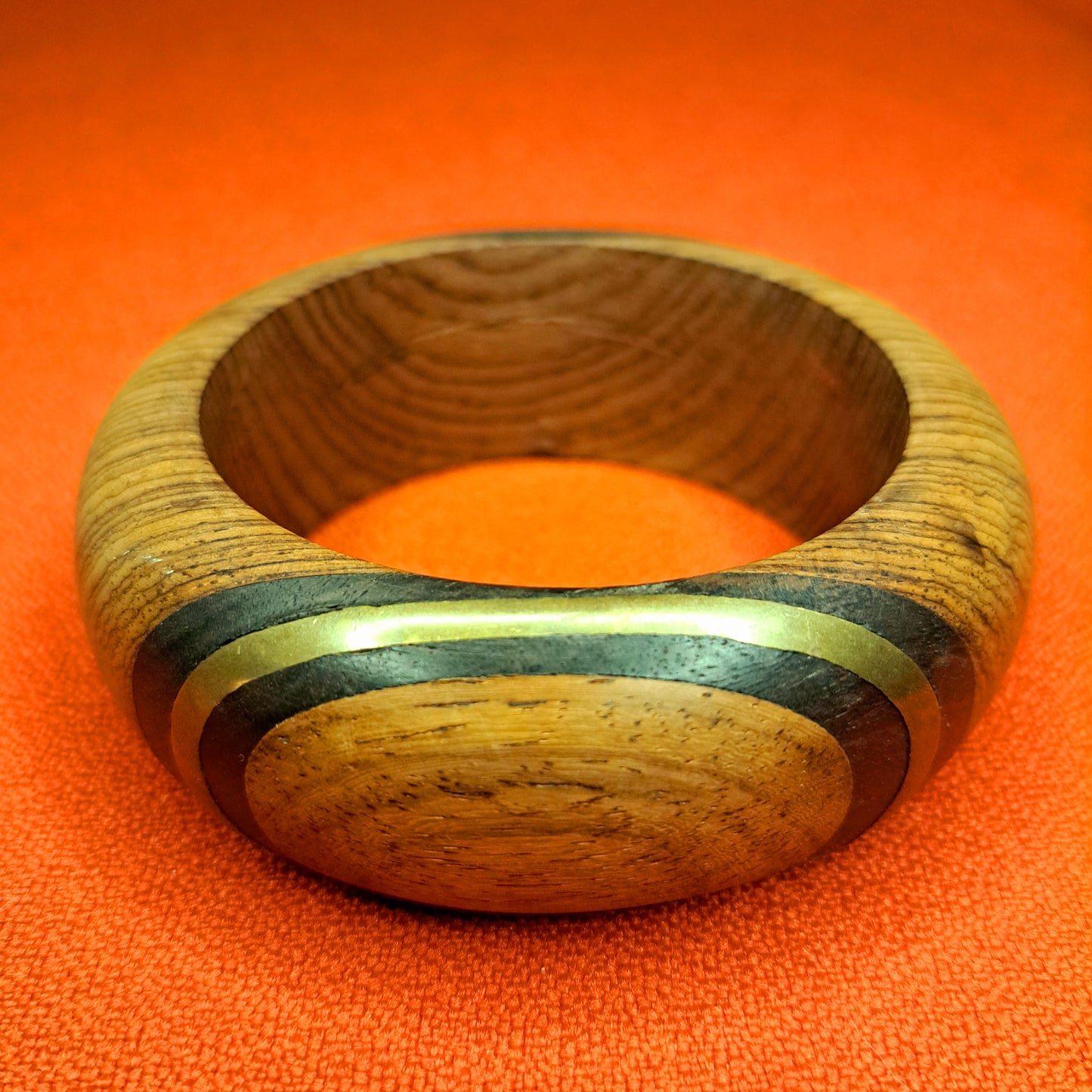 Bracelet Jonc Artisanal en Bois Naturel & Laiton