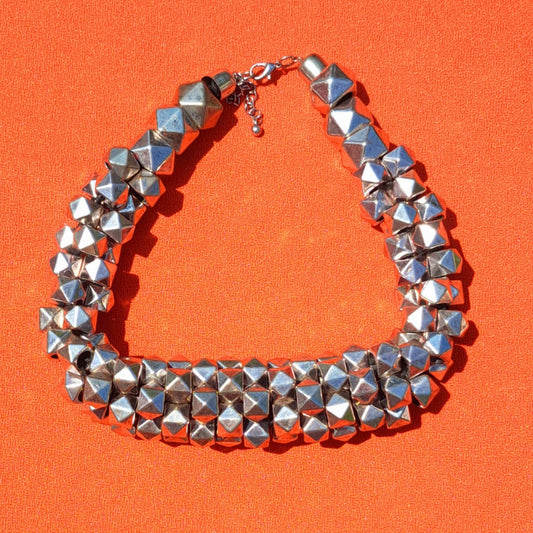 Ras-de-Cou Sculptural Vintage en Métal Argenté Années 70