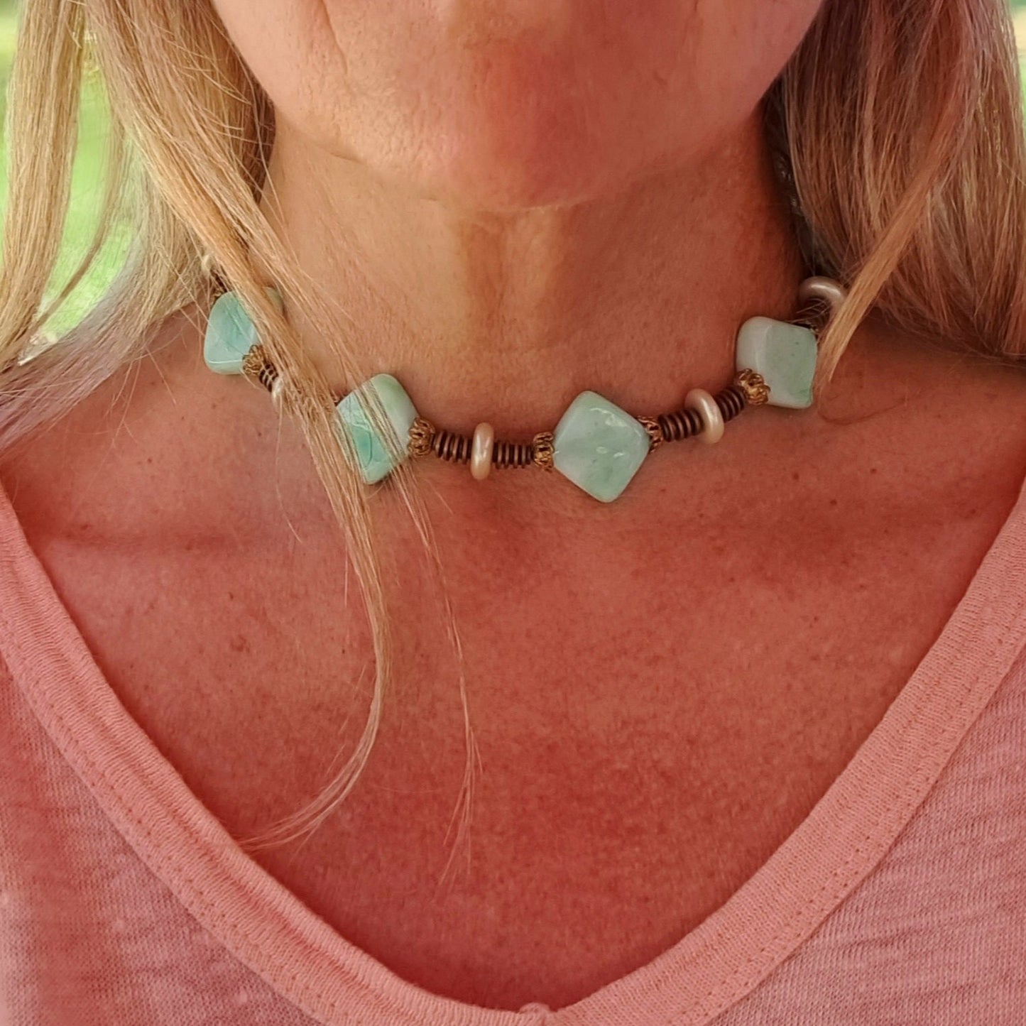 Ras-de-Cou Perles et Cristaux Facettés Verts