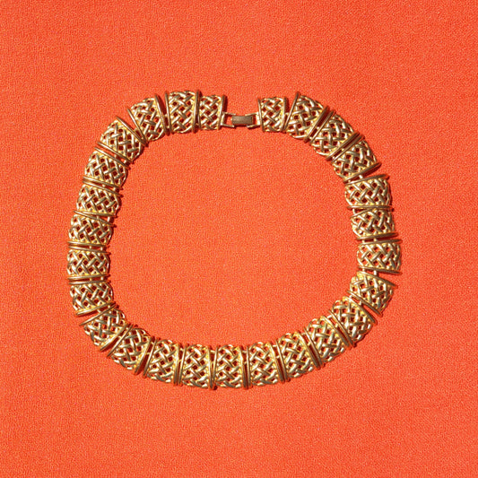 Ras-de-Cou Doré Motifs Celtiques Entrelacés