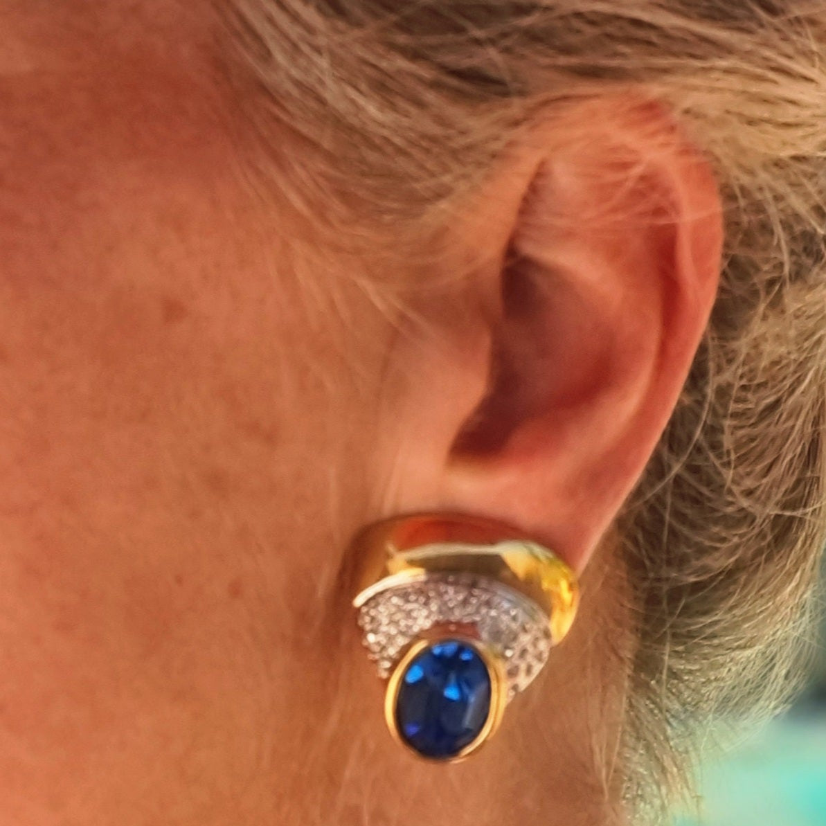 Clips d'Oreilles Saphir Chic & Lumineux