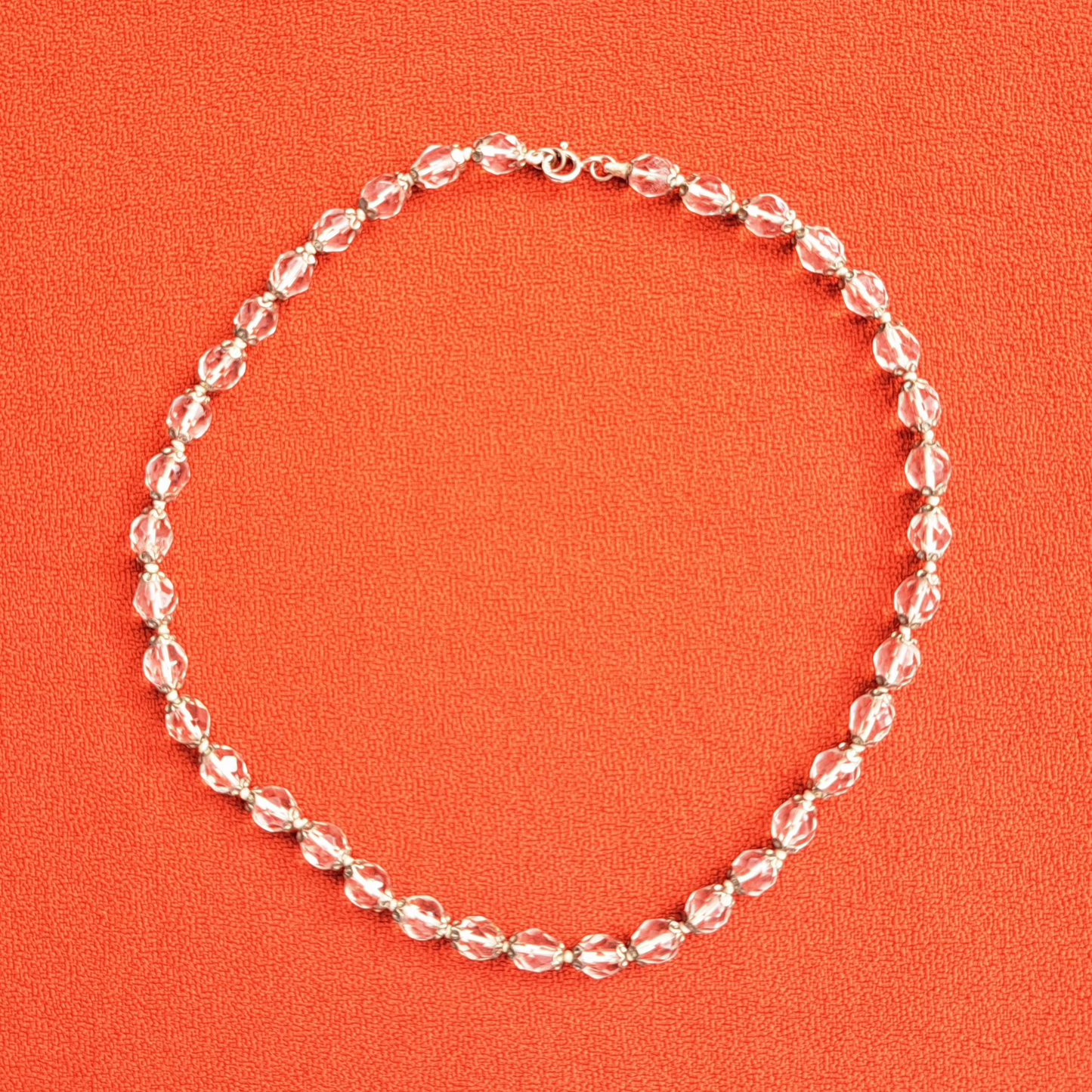 Ras-de-Cou à Perles de Verre Facettées et Fermoir Argenté