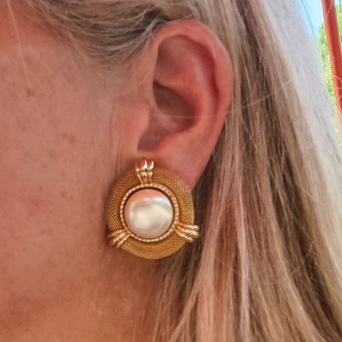 Clips d'Oreilles BALENCIAGA Perle & Maille Dorée