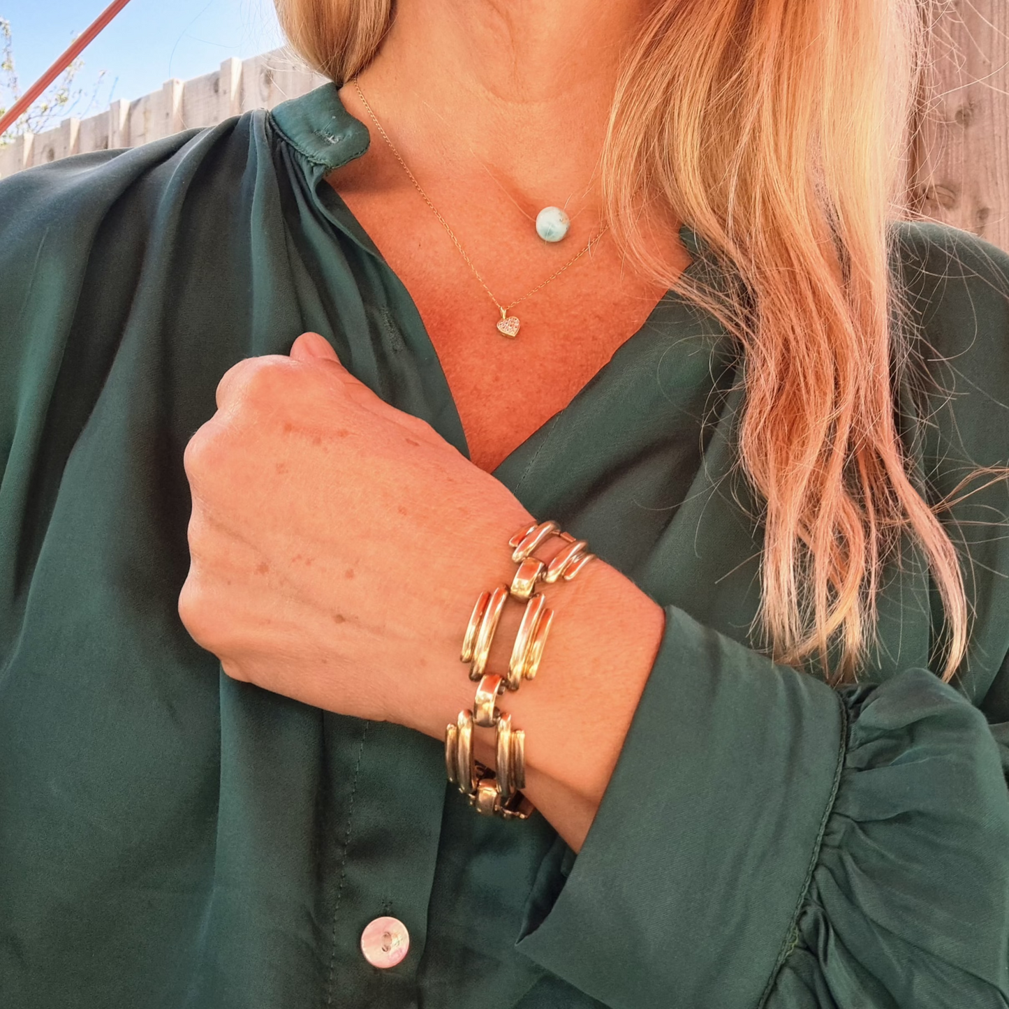 Bracelet en Métal Doré Maillons Rectangulaires Ajourés Années 1980