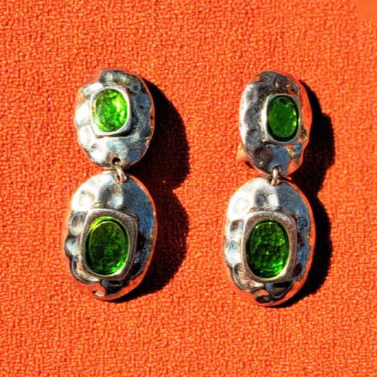 Clips d’Oreilles Bala Boosté Vintage Argenté & Cabochons Verts