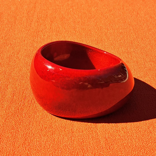 Bracelet vintage en bakélite « cerise noire » années 1930–1950