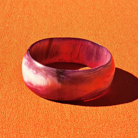 Bracelet Jonc en Corne Teintée Violet Marbré Années 1980-1990