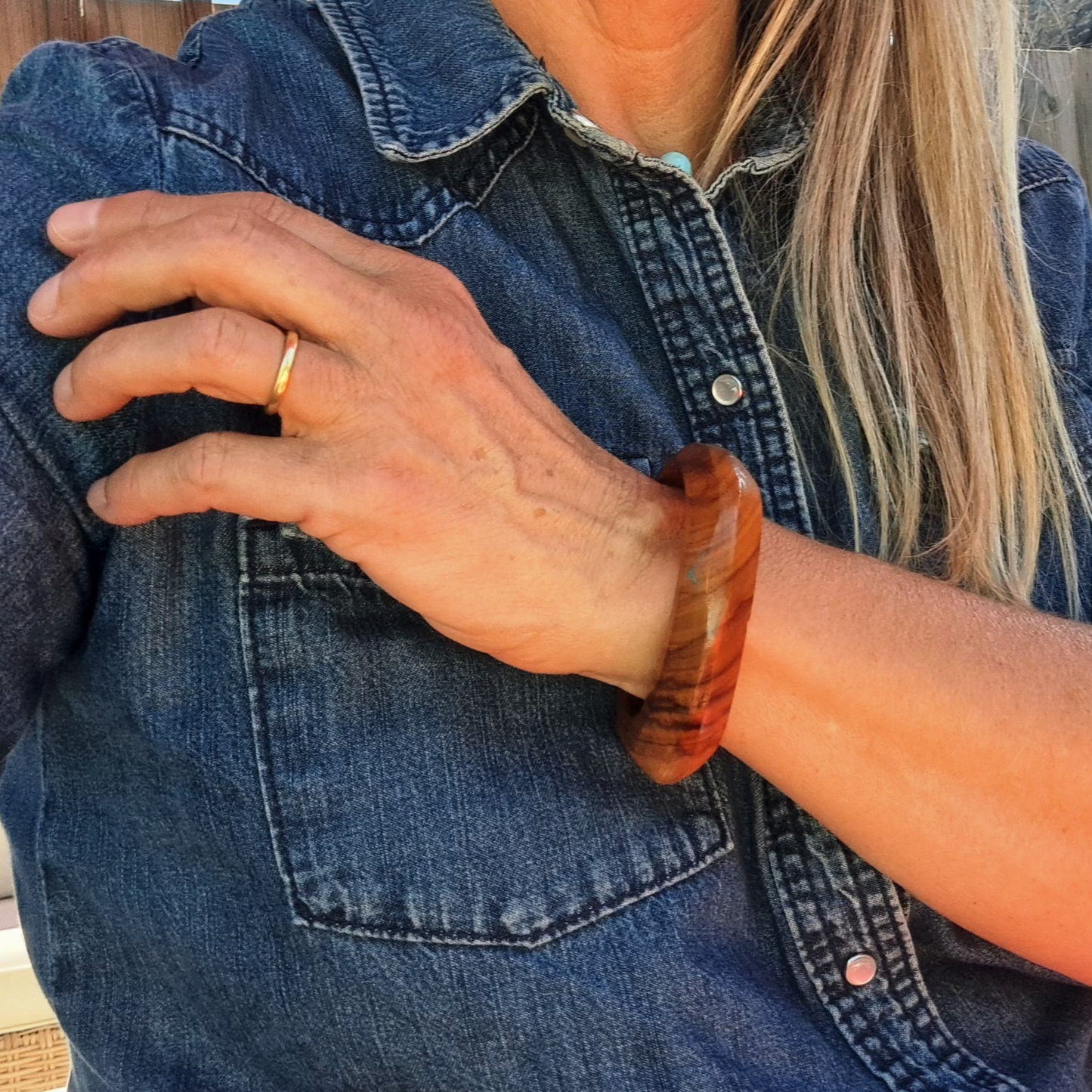 Bracelet Jonc Bois d’Olivier Chaleur Naturelle et Élégance Bohème