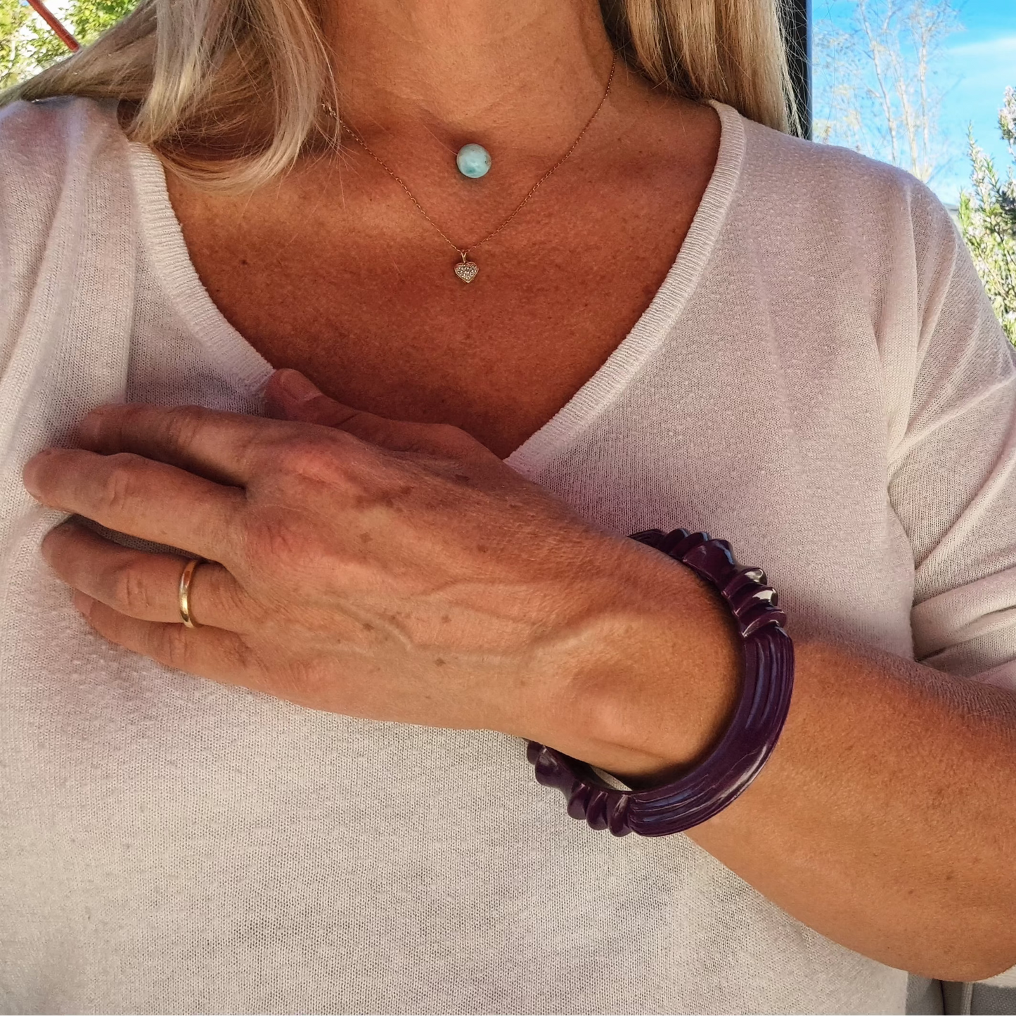 Bracelet Jonc Art Déco Strié Violet Profond Années 1970-80