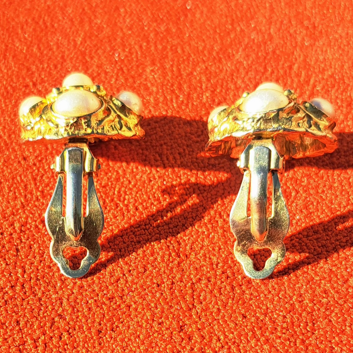 Clips d’Oreilles Dôme Baroque Nacré Années 80