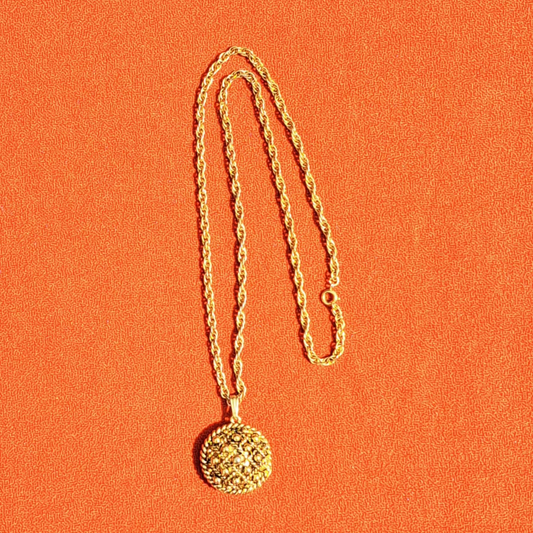 Collier Médaillon de la Marque Vanda